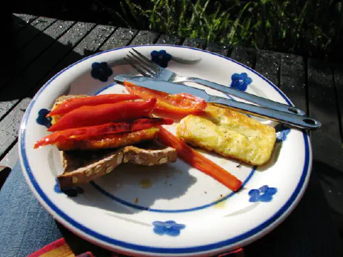 Halloumi and peppers