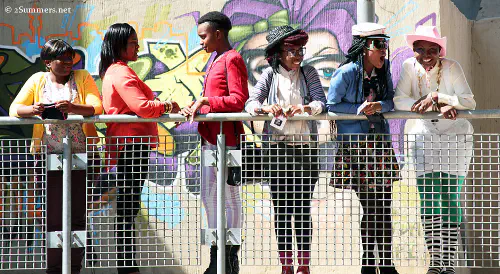 Spectators in Fashion District