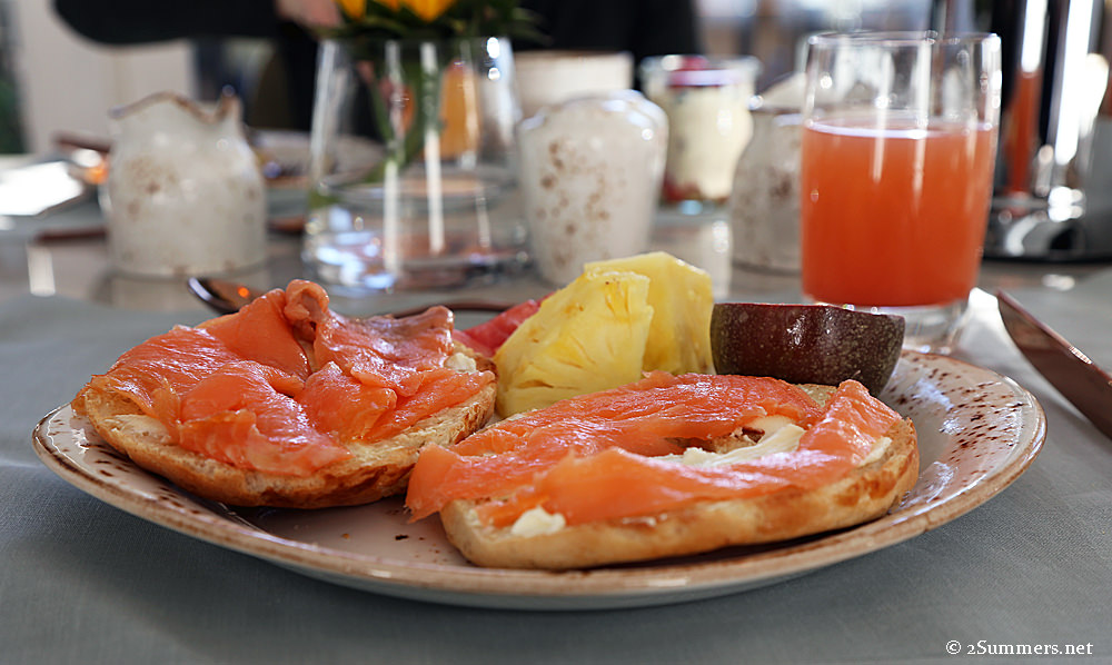 Four Seasons bagel