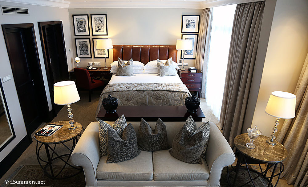 Beverly-Hills-room