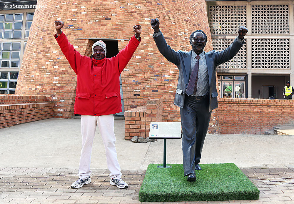 Sipho-Walter-Sisulu