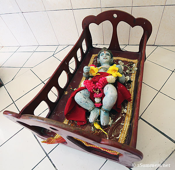 Hindu-shrine2
