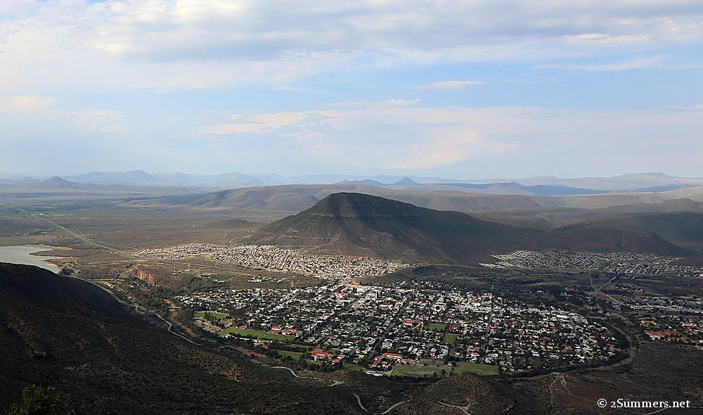 24-Valley-and-town