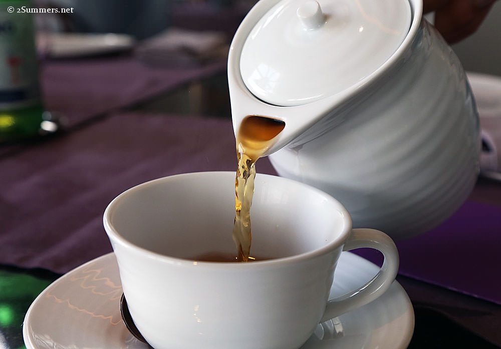Pouting-tea