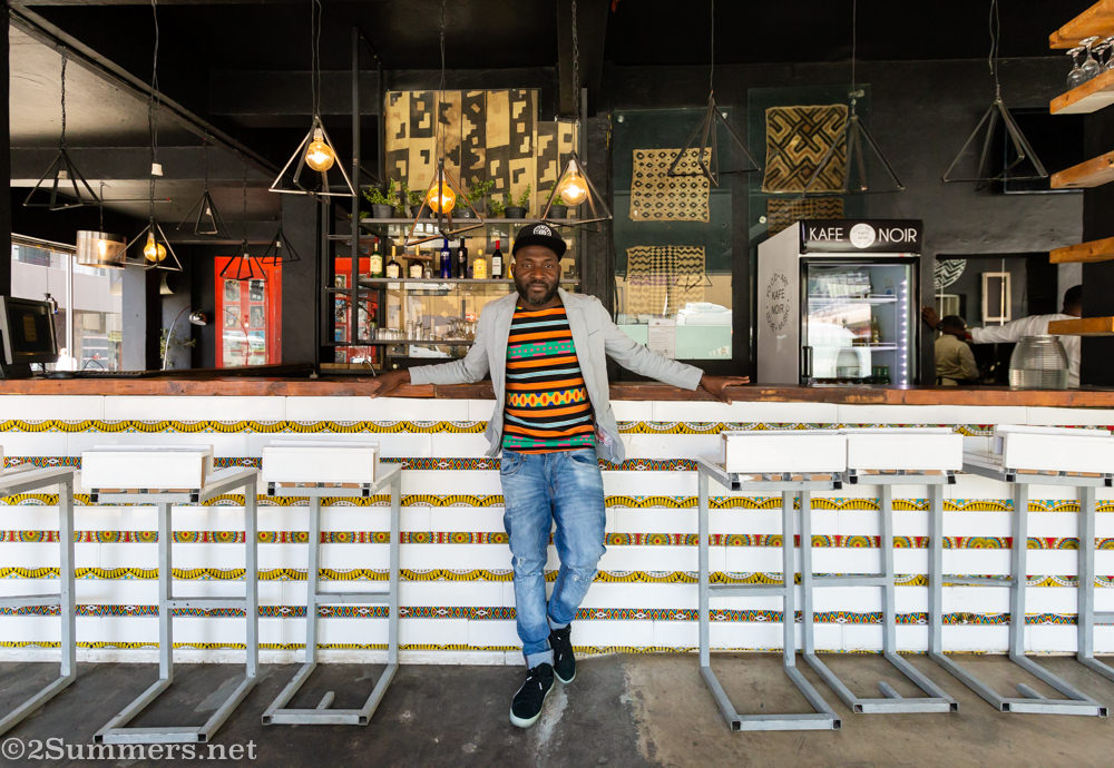 Papy at Kafe Noir