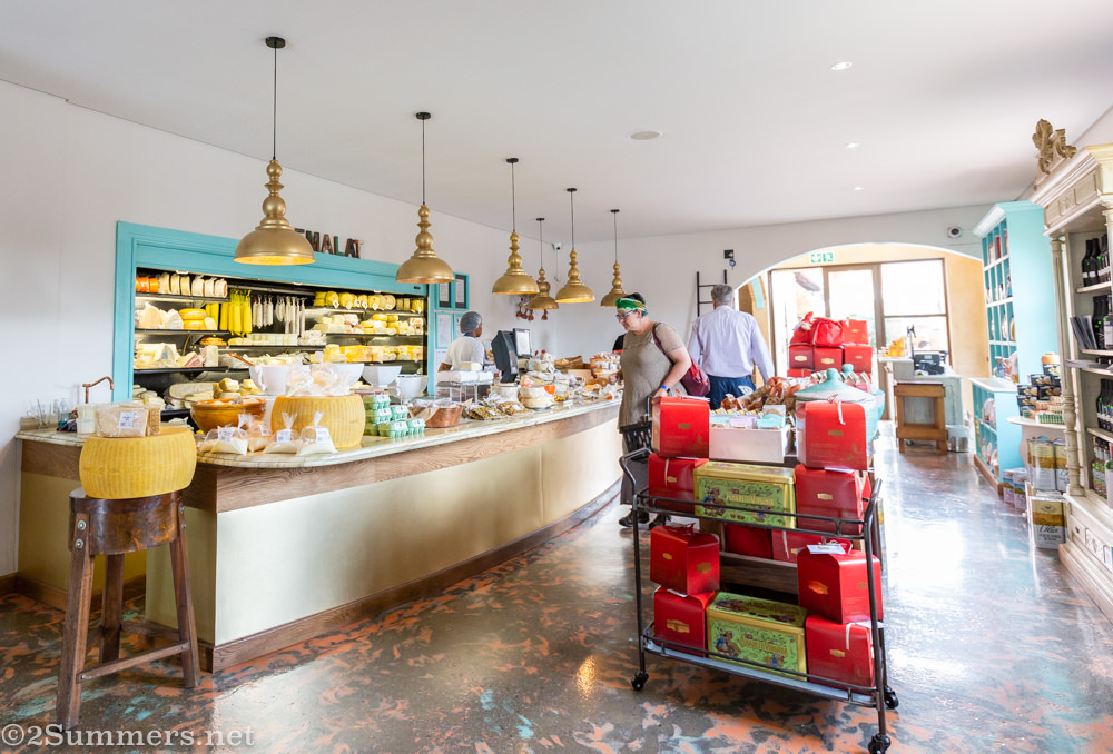Cremalat deli