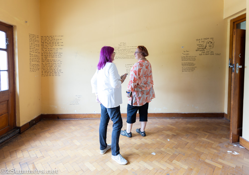 Poems on the wall at Quisisana