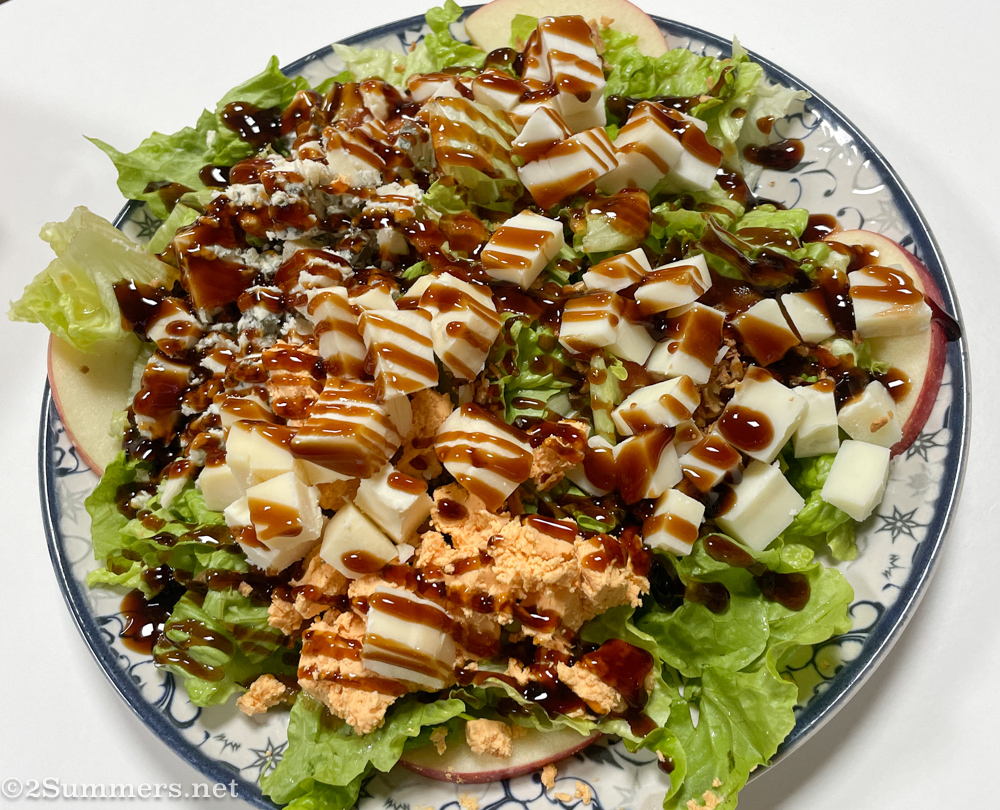 Asturian cheese salad