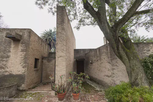 Edoardo Villa house outside